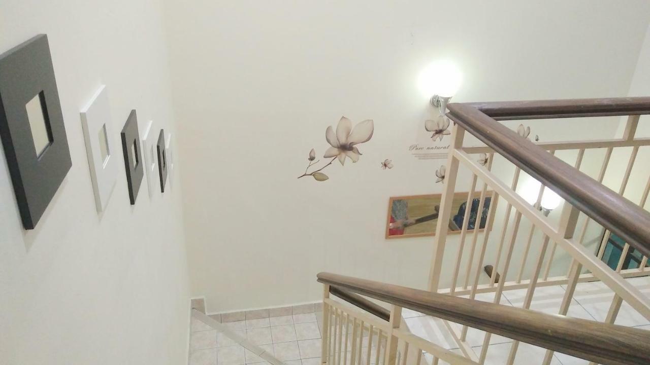E&A Homestay Klia/ Sepang/ Nilai Exterior photo